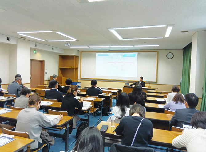 年末調整(定額減税を含む)研修会を開催しました。