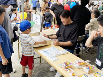 東区民まつり「なごやかまつり・ひがし」に税金クイズのブースを出展